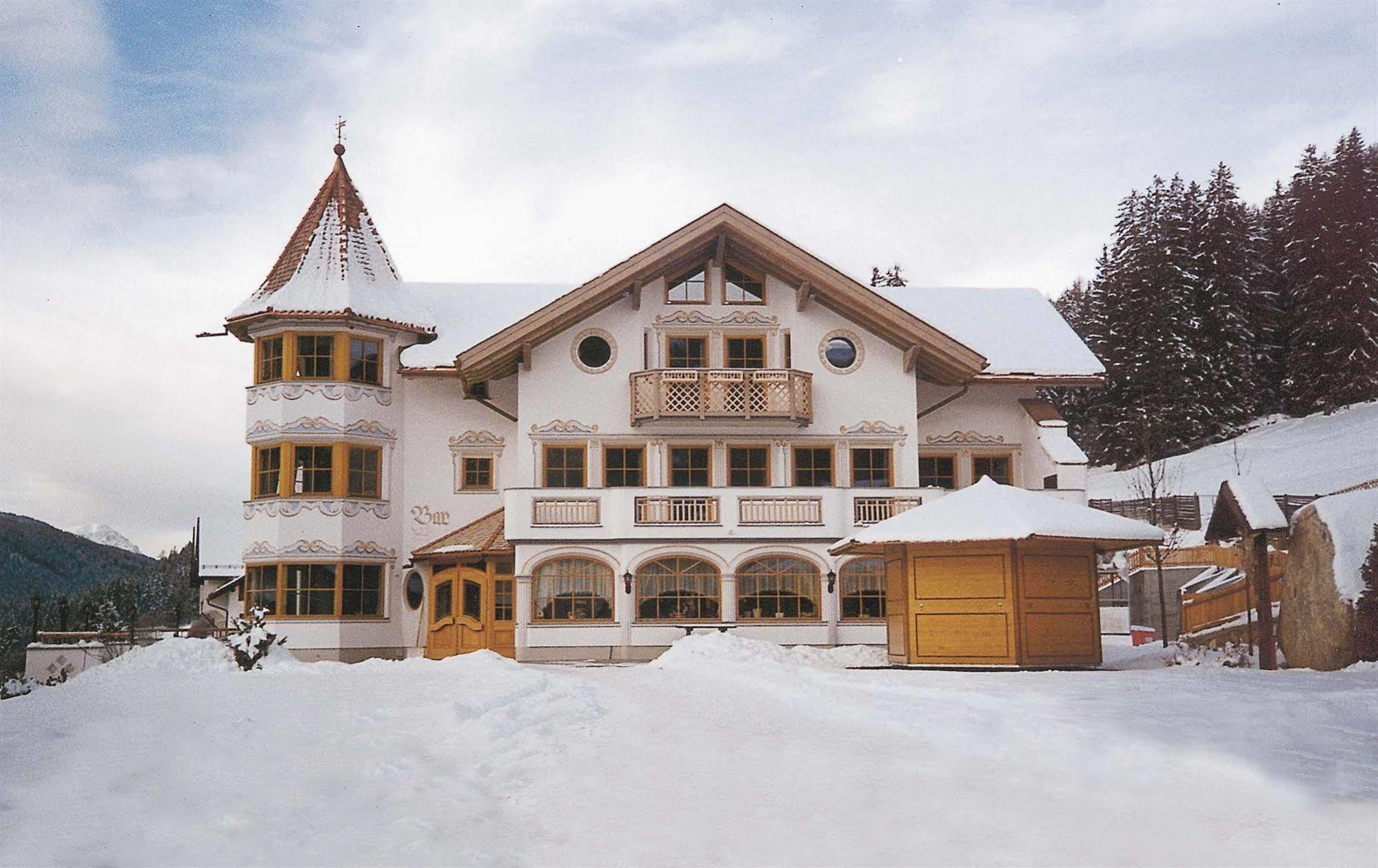Turmhotel Gschwendt Planca di Sopra 외부 사진